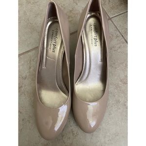 NICE! Comfort Plus Nude Dress Heels~Pumps~Shoes~sz 11